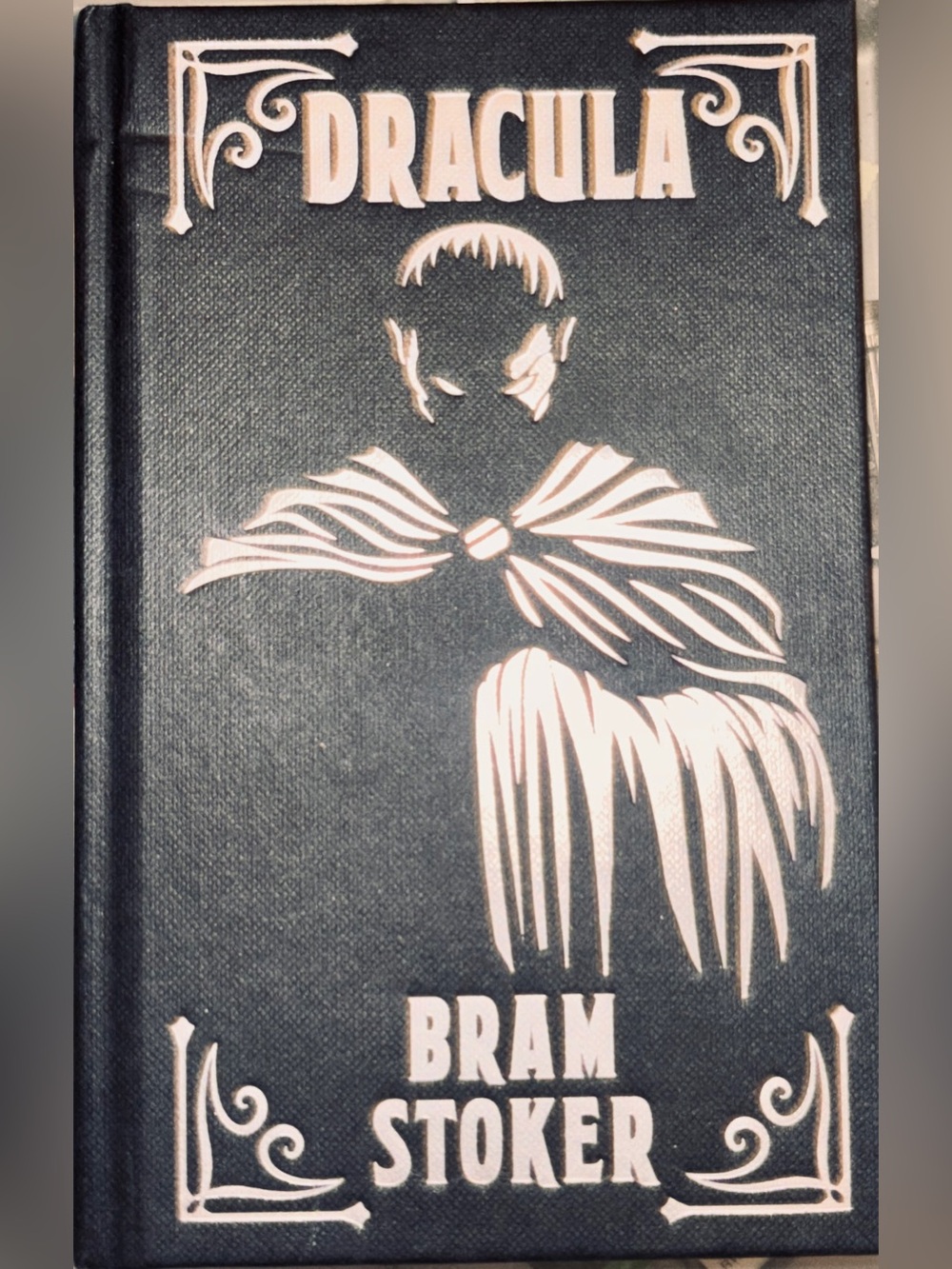 Brand New Dracula — Arcturus Hardcover — Gothic Black & Silver Edition - Picture 6 of 6